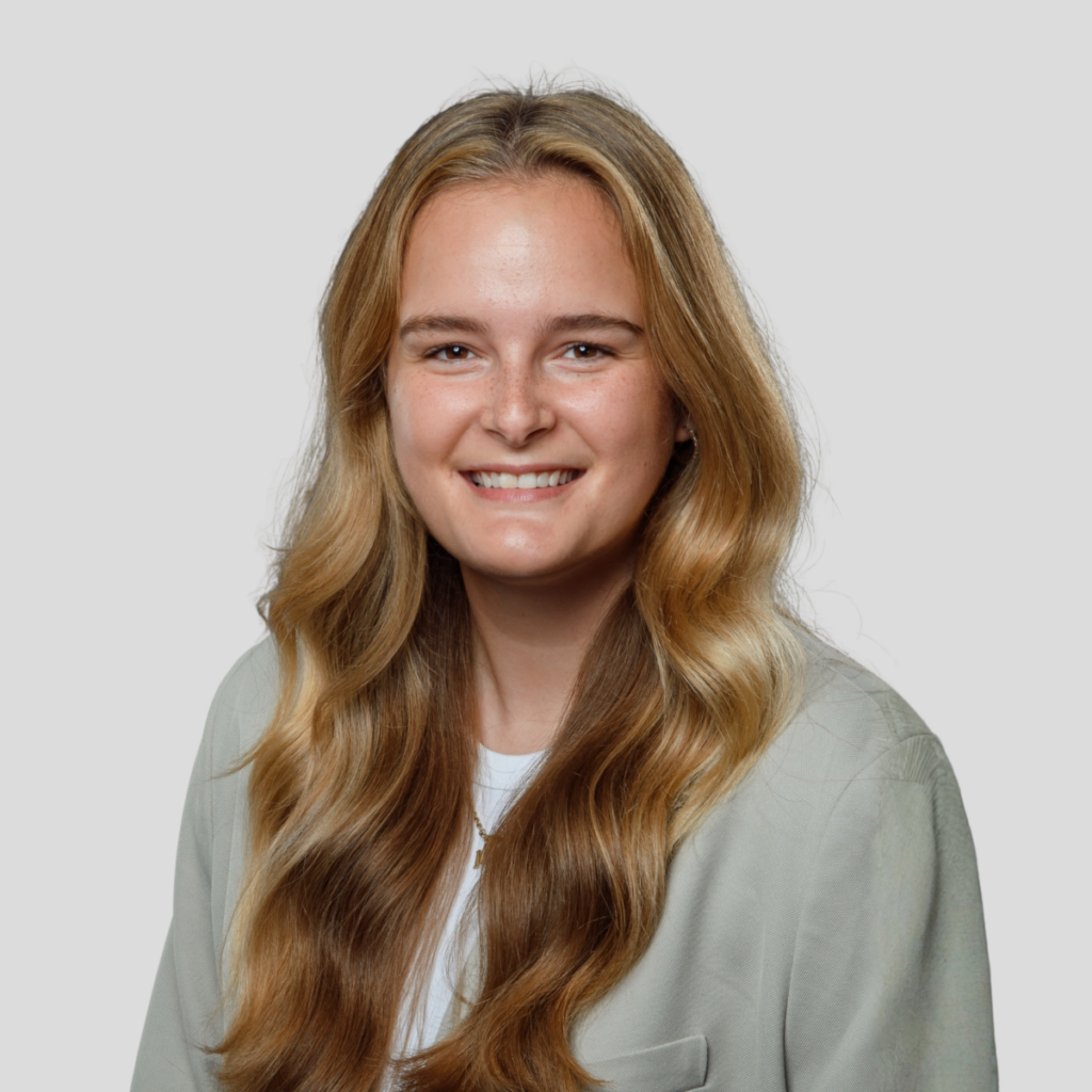 Marie_Moertter_eye_square_Trainee_Brand_and_Media_1200x1200